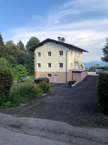 Velden View Ferienwohnung Mit Grosser Sonnenterrasse Und See- Und Karawankenblick Velden am Wörthersee Exterior foto