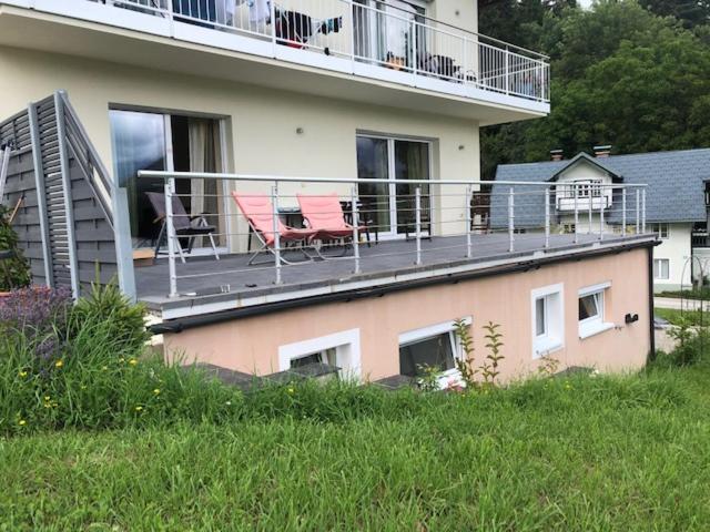 Velden View Ferienwohnung Mit Grosser Sonnenterrasse Und See- Und Karawankenblick Velden am Wörthersee Exterior foto